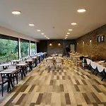 Talia Villalari Villa *