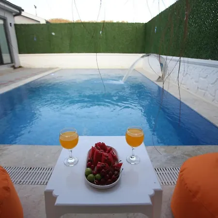 Talia Villalari Villa Fethiye